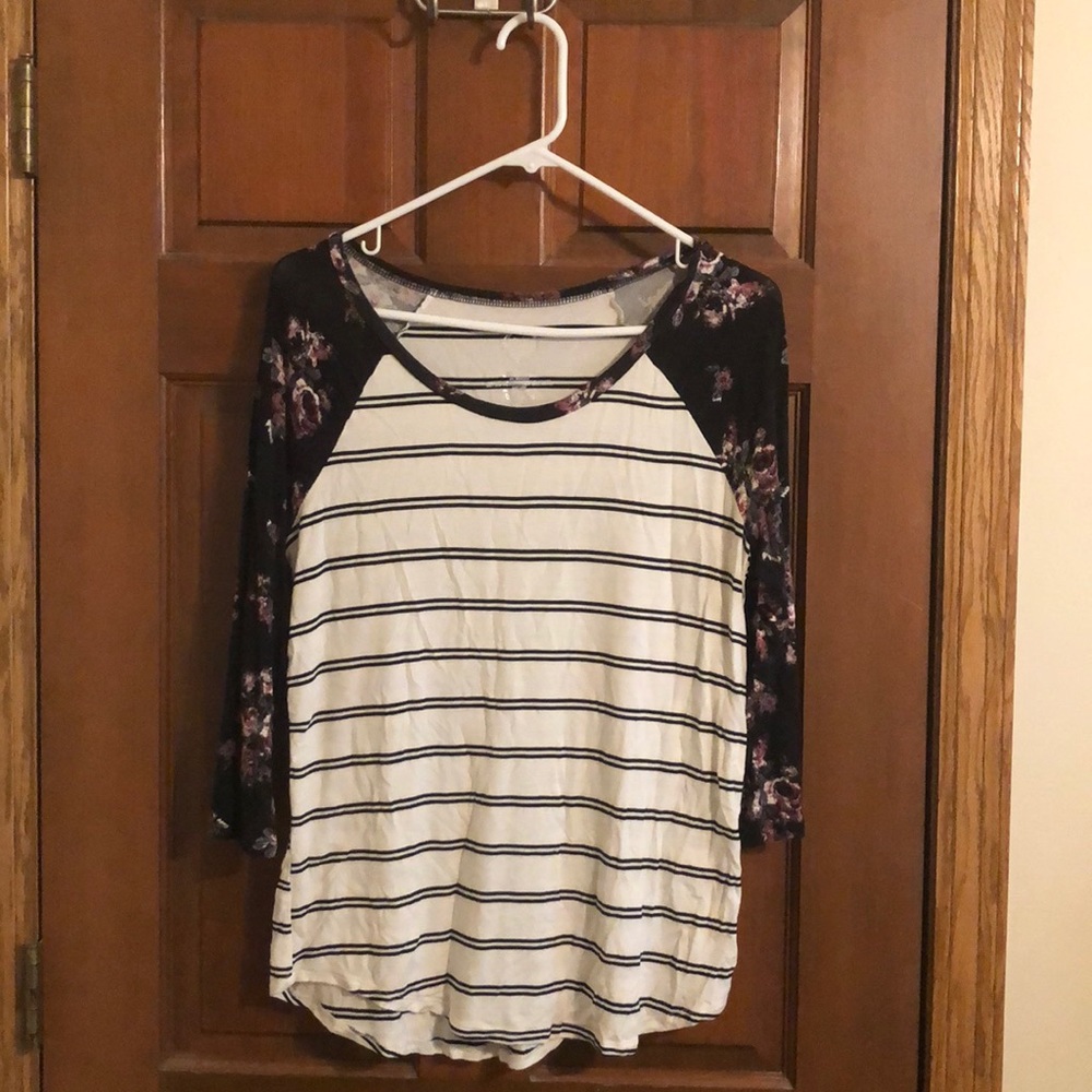 3/4 sleeve shirt